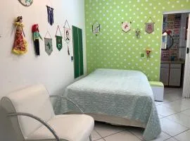Quarto privativo com entrada independente