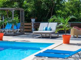 Résidence La Manoula, hotel v destinaci Saint-François