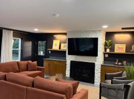 Hilltop Retreat on Bourbon Trail with Pool and Hot Tub, hotel em Bloomfield