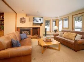 Iron Horse Building J Unit 1309