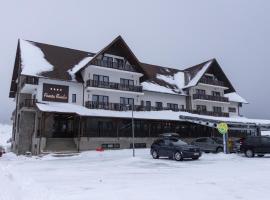 Poarta Raiului，陶比斯特拉的附設泳池的飯店