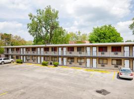 Best Motel By OYO Chicago I-90, Hotel in Chicago