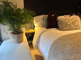 The Old Farmhouse, hotel di Bristol