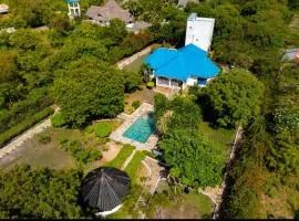 Auregi Villas - 1 bedroom and twin room near Diani beach