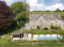 The Rectory Stunning Views Pool & Padel Court