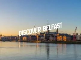 Modern 1 Bedroom Apt 5 near City Centre Parking