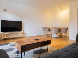Holiday rental I Eschenlohe, Modern Bright Apartment with Mountain View, hotel din Eschenlohe