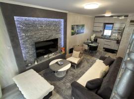 StanNaDan Z, hotel com estacionamento em Rožaje