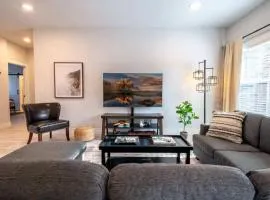 Modern Retreat near Back 40 & Lake Norwood