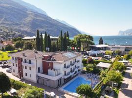 Hotel Villa Claudia, hotel a Nago-Torbole