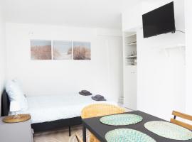 EXIGEHOME-Studio à 5 minutes du centre de Versailles, Hotel in Versailles