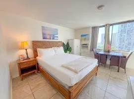 Hawaiian Monarch 1604 condo