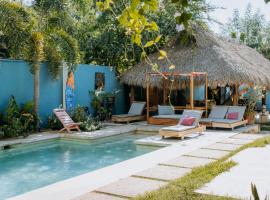 SurfNest Tamarindos, hotel econ&ocirc;mico em Brisas de Zicatela