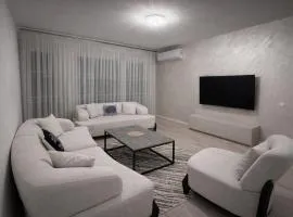 Lovely Family Apartment!