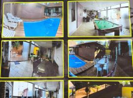 Lindo espaço de lazer, Hotel in Cascavel