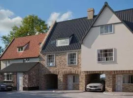 Elegant Central Thetford Home I Up to 9 Guests I Free Parking