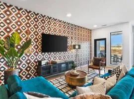 Riverfront Condo Walk to Downtown with Garage Parking