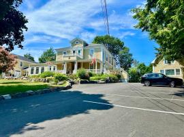 Tattingstone Inn, hotel na may parking sa Wolfville