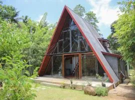 Angla Breeze Private villa for Rent in Balapitiya