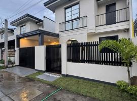 South Roof by J&K, hotel u gradu San Pablo