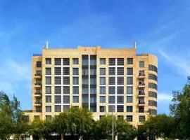 Central Hotel Doha by IHG