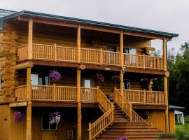 Alaska Knotty Pine Whole Building، فندق في بالمير