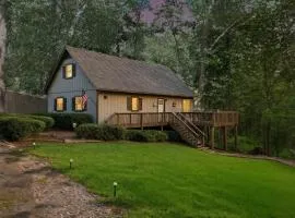 The Holiday House with Dock - Close to Clemson! home