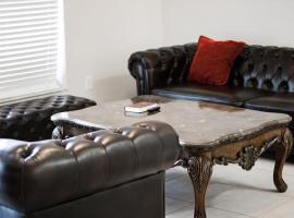 Cozy 3-BR Villa in Sun n Lake, Hotel in Sebring