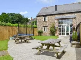 4 Bed in Shebbear oc-w33730