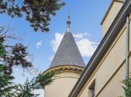 Appartement Chaleureux et Moderne sous les toits du Château 8pers, hotelli kohteessa Villeurbanne