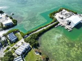 Blue Waters Stay - 2 & 2-5 Villa - OS Slip-Ramp-Pkg