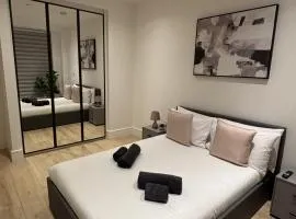 New Modern One-Bedroom Flat in Chertsey