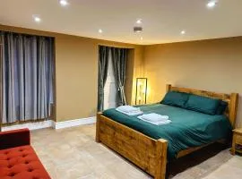 Ground floor, Very central, 2 Bed - Cobbles Apartment