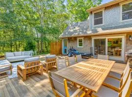 Vineyard Haven Family Beach Fire Pit & Garden View