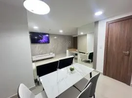 Luxury Apartment Piso 35 with City View