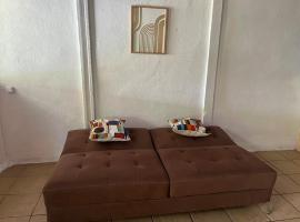 Complete house for 6 people, hotel em Chiles