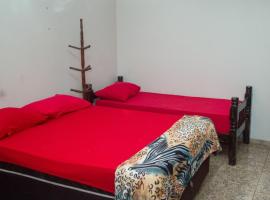 Hotel no km 09 Br 040, hotel v mestu Valparaíso de Goiás