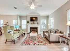 1 Mi to FSU: Group-Friendly Midtown Getaway!