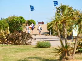 Sea View PEBBLE BEACH 10 – hotel w mieście Pevensey