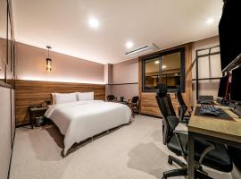 Suwon Ingyedong NO 25 โรงแรมในSeryu-dong