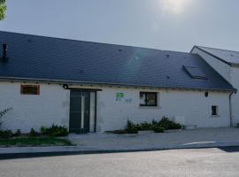 Gîte spacieux et rénové avec jardin, proche châteaux de la Loire, pour 10 pers. - FR-1-590-361 โรงแรมในHuisseau-sur-Mauves