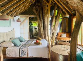 Raiatea Treelodge, hotel em Taoru