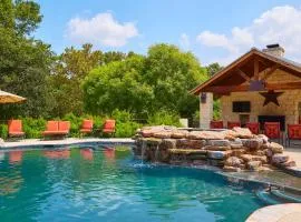 Fredericksburg Inn and Suites