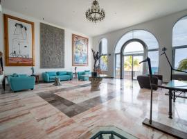 Hotel y Museo Casa Turquesa