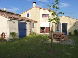 Gîte rénové 3 chambres à Damvix avec Wifi - FR-1-426-600, hotel a Damvix