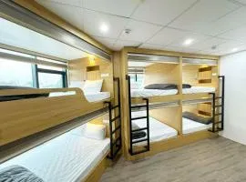 Ha Noi Capsule Station Hostel