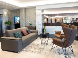 Crowne Plaza London - Kingston by IHG, hotel v destinaci Kingston upon Thames