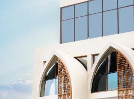 Golden Tulip Muscat The Village, hotel berdekatan Lapangan Terbang Antarabangsa Muscat, Muscat