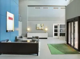 Holiday Inn Hotel & Suites London by IHG