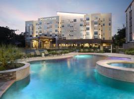 Hyatt Place Biloxi، فندق في بيلوكسي